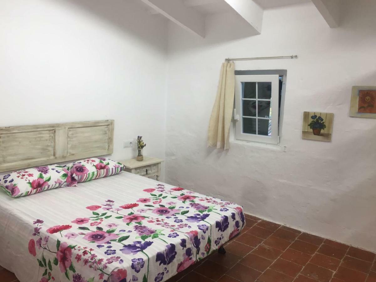 Refugi Biniati Vell Hostel Sant Lluis Exterior photo